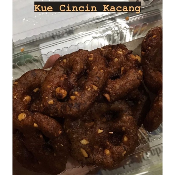 

kue cincin kacang