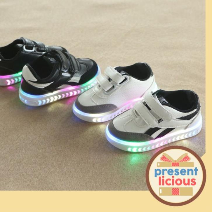 [KODE EP6YK] Sepatu LED Anak Import MG Sneakers / Sepatu anak casual / sepatu anak / sepatu lampu un