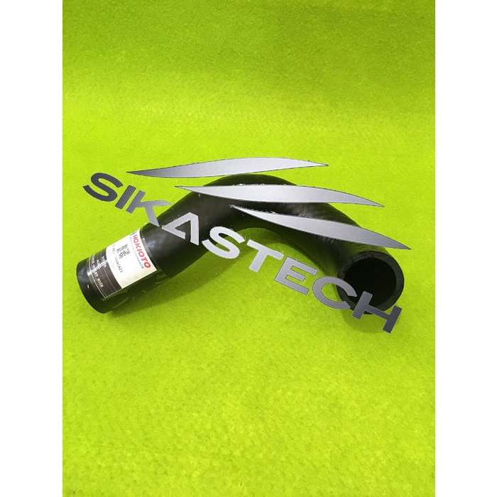 16572-28030 SELANG BAWAH AIR PENDINGIN MESIN / RADIATOR WATER OUTLET HOSE TOYOTA 1AZ-FE 2000 RAV4 AC
