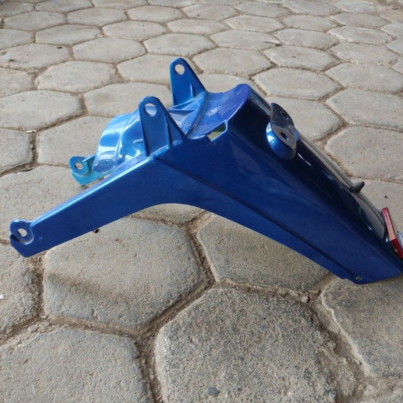 sepakbor/ Slebor belakang astrea grand/ bulus/ legenda /original jialing biru