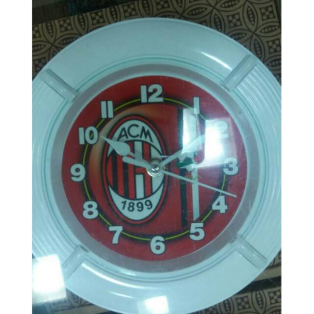 jam dinding bola
