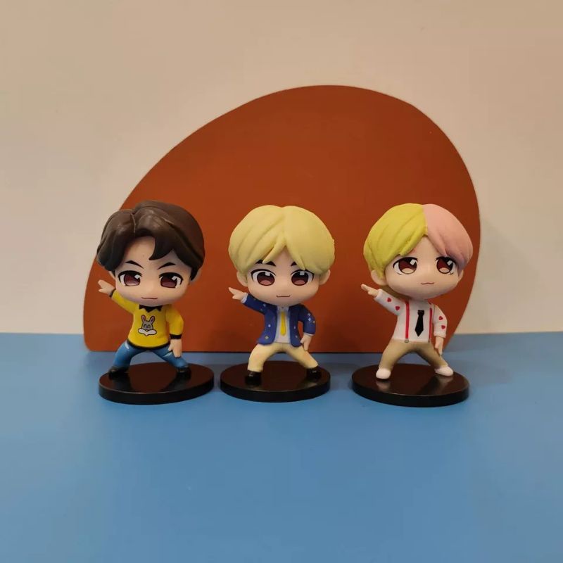 Action Figure BTS KPOP Idol Set 7 Miniatur Hiasan Topper Cake