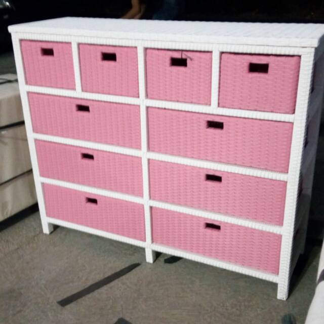 Lemari 10 laci rotan sintetis