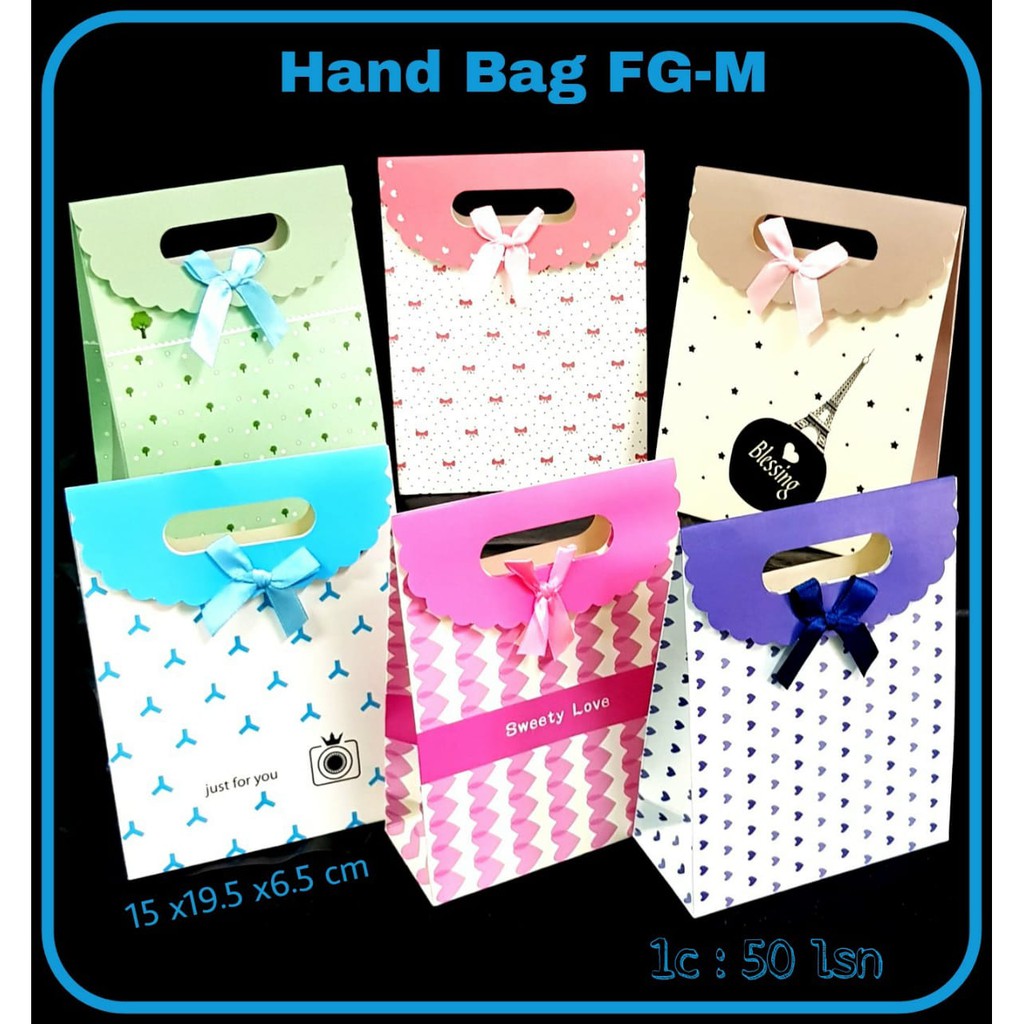 

Paper Bag Pita Motif/ Tas Kertas Kado/ Tas Ulang Tahun FG Uk. M (15 x 19 x 9 cm)