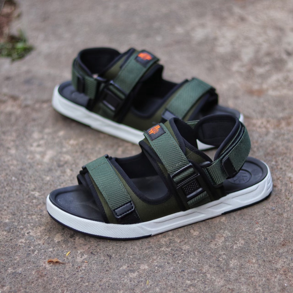 sandalKasual Pria gunung terbaru sandal Pria Wanita Casual gunung kekinian sandal Webing Premium gunung sandal footwear Sandal slide slop Pria/COWOK Keren Terlaris