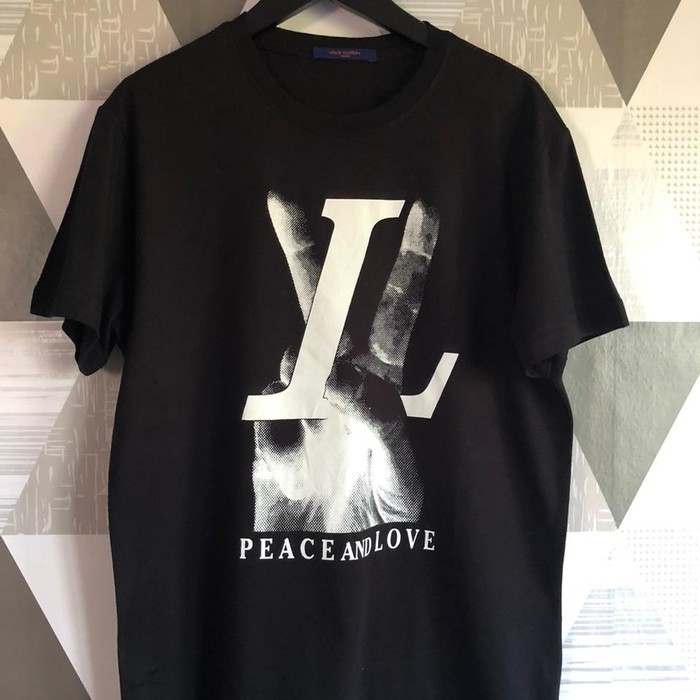 T-SHIRT LV PEACE AND LOVE BLACK PREMIUM KAOS PRIA KAOS WANITA LV PREMIUM LIKE ORI MURAH