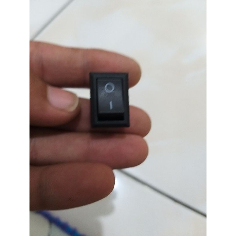 Saklar Kecil Hitam 2 pin