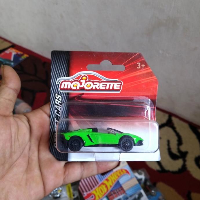*****] majorette lamborghini aventador sv roadster hijau