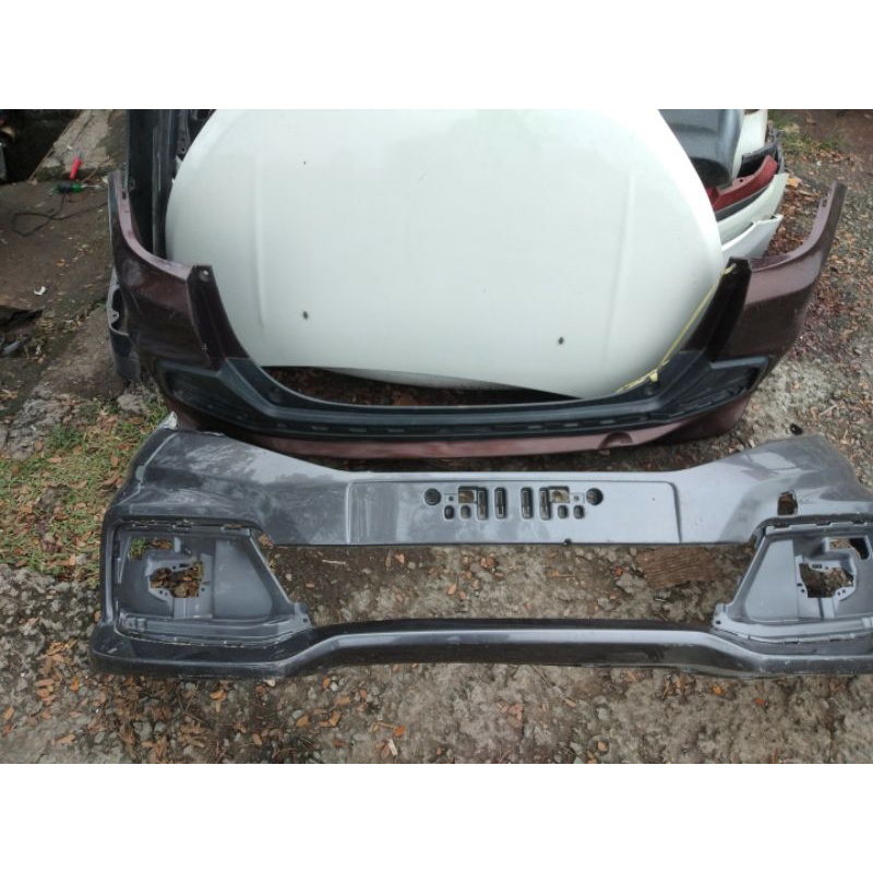 Bemper depan Honda Mobilio RS