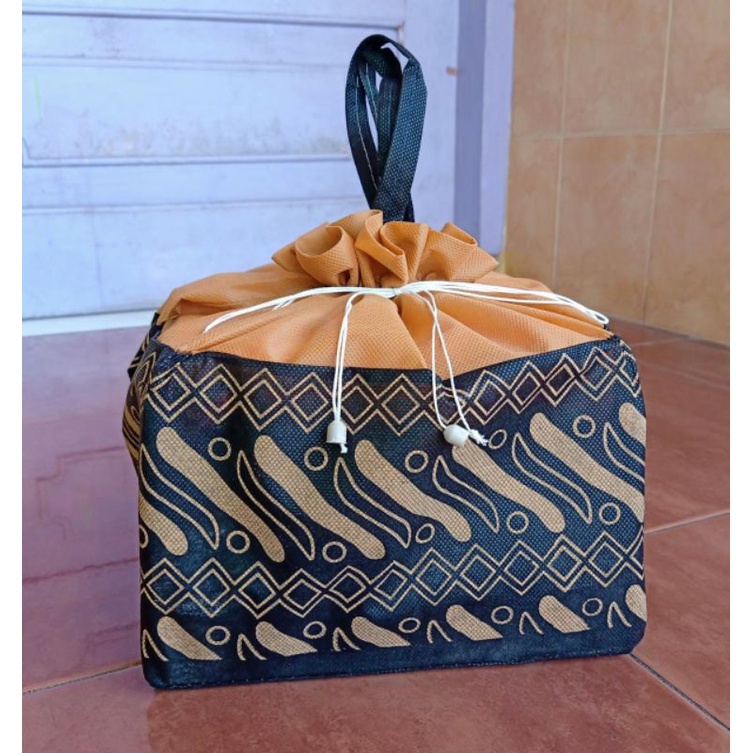 Tas hajatan serut motif batik uk 22x22