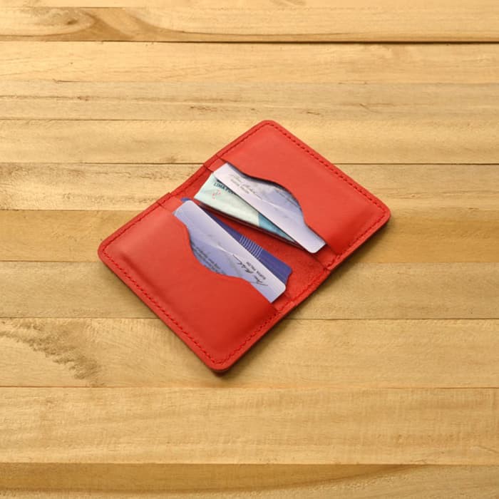 dompet kartu model lipat kulit sapi asli warna merah| card wallet