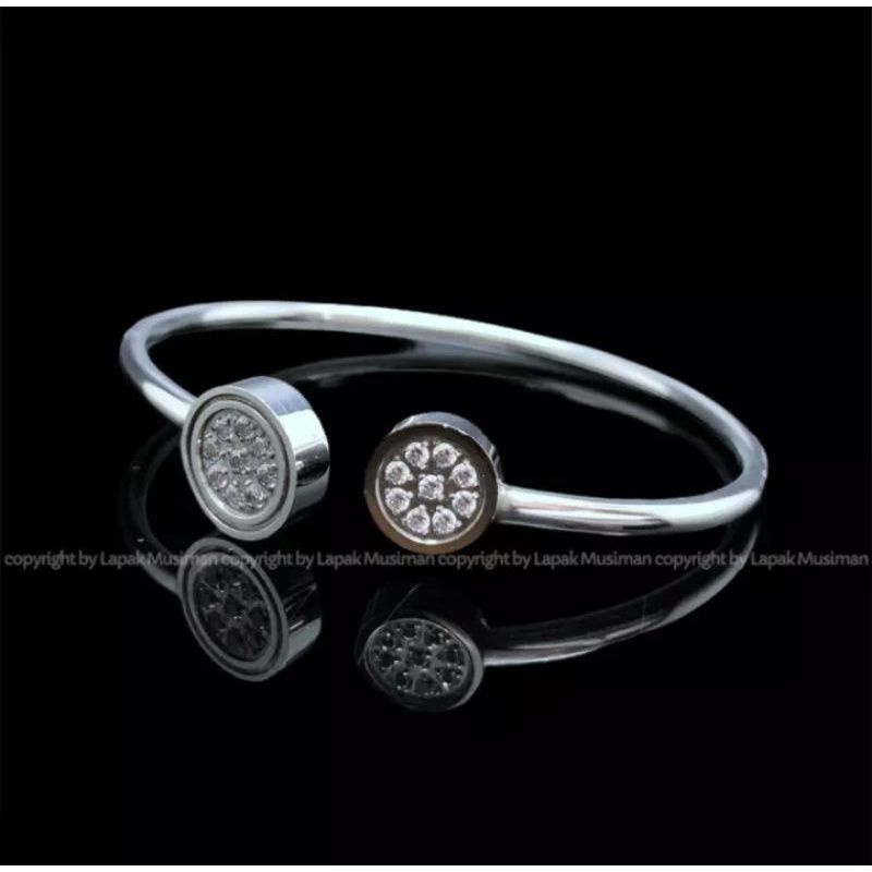 gelang pendant kesehatan