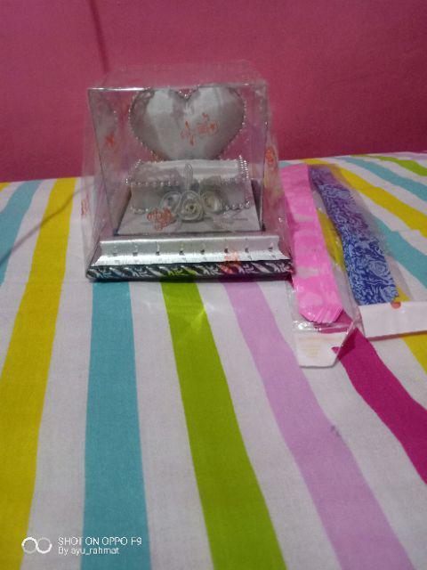 Tempat Mahar Perhiasan Cincin Pernikahan