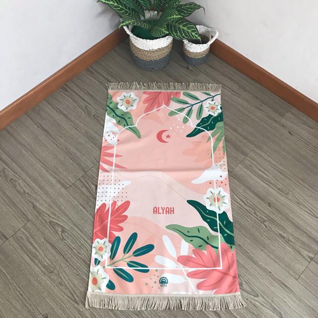 Sajadah Anak Premium Grade Gratis Custom Nama,  Anti slip, bisa Lapis Busa (Tebal dan empuk), Full Printed motif Lucu-Peach floral