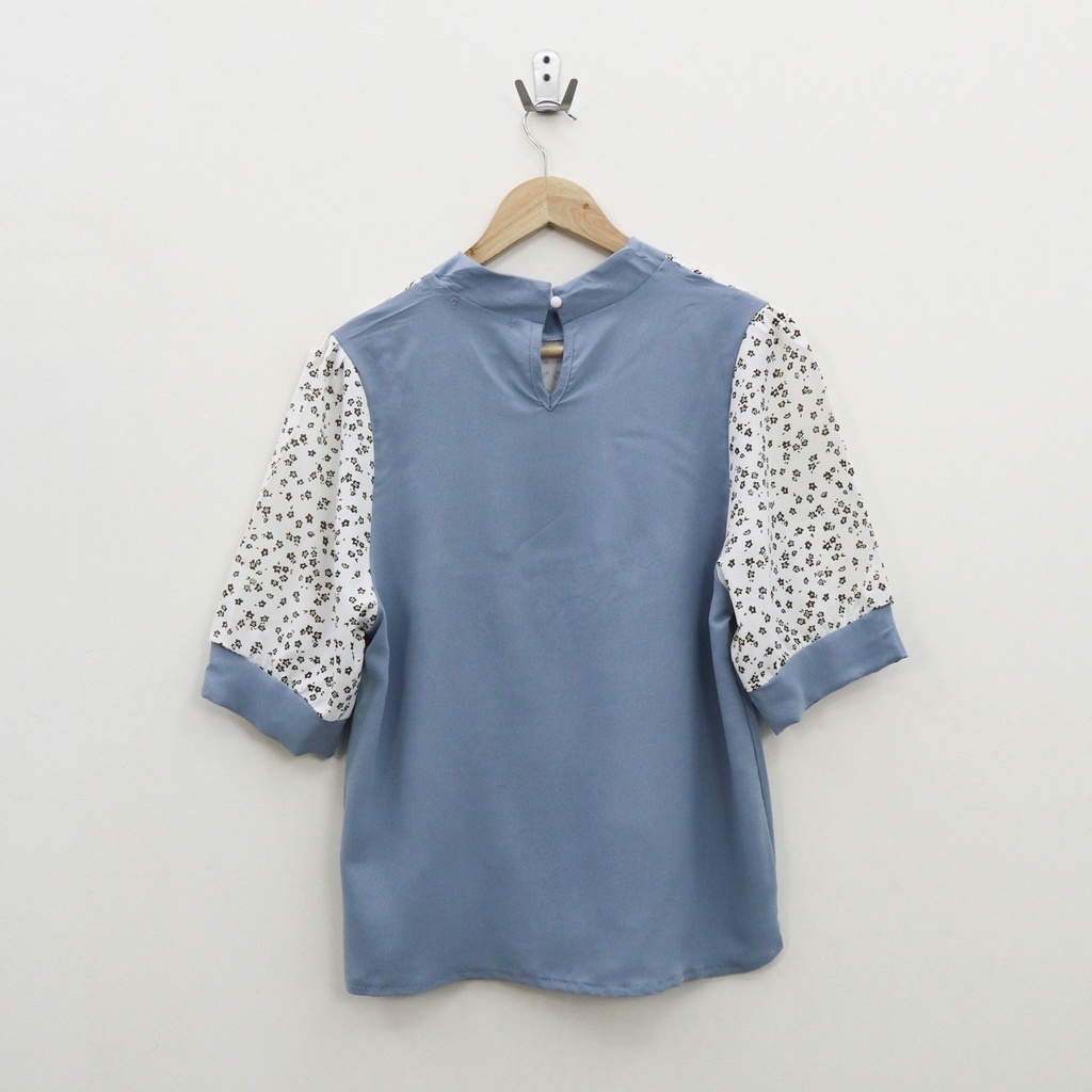 Cloe flow top blouse - Thejanclothes