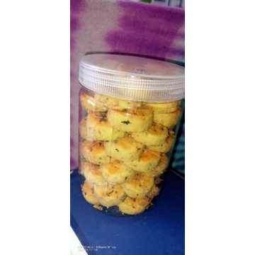 

Garlic Cheese Cookies