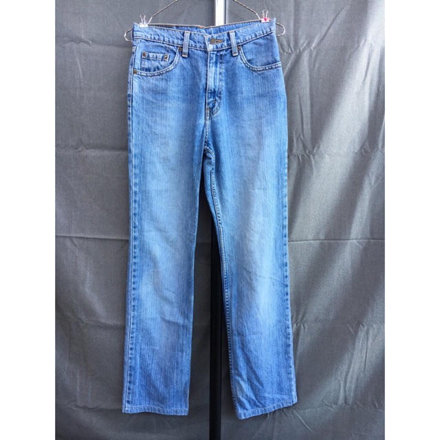 Celana jeans thrifting Wide leg *Levis
