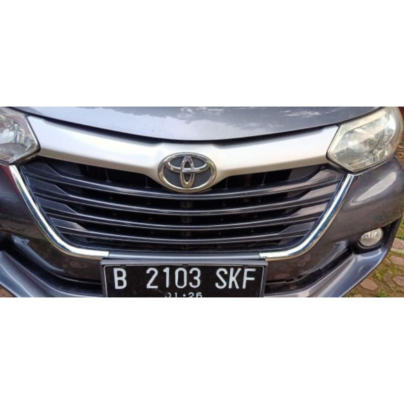 List lis gril grille bumper depan bawah toyota grand avanza/ great xenia 2015 sd 2018 CHROME crome 2017 2016 tempel