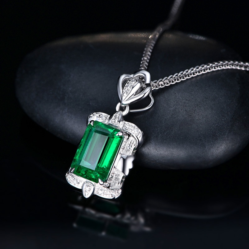 [Ready Stock]Fashion Inlaid Color Gem Square Pendant Necklace