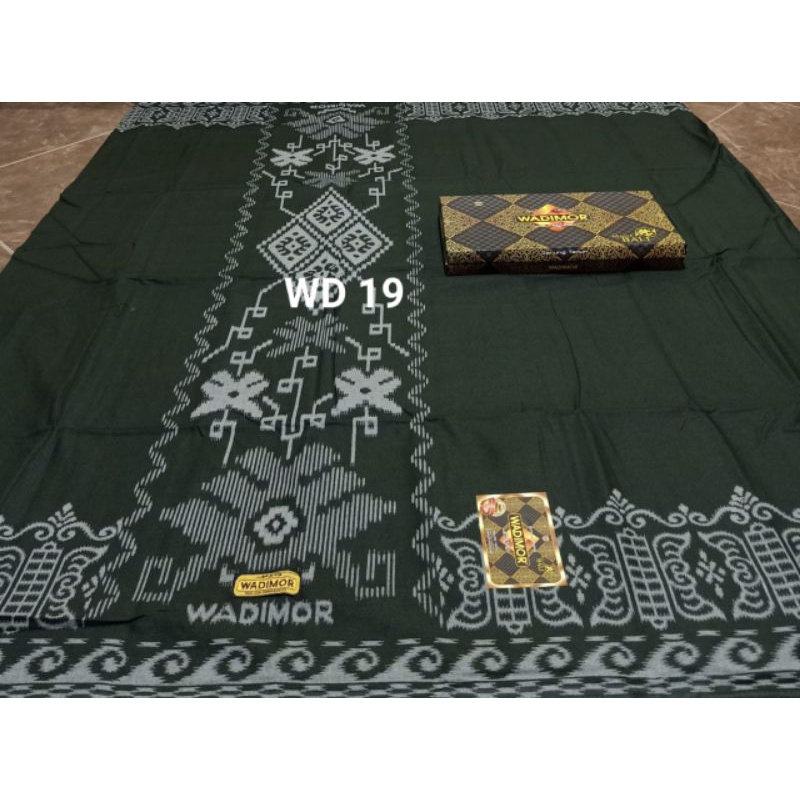 sarung wadimor bali 555