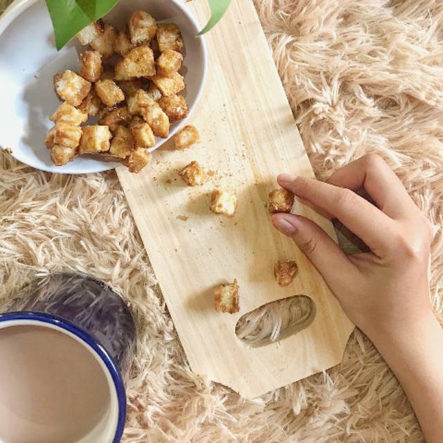 

MINI SWEETS CROUTONS / BREAD TOAST / BREAD POPCORN / ROTI PANGGANG