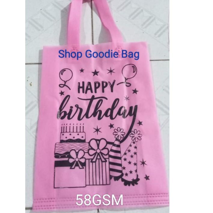 

Super Promo ND08W harga per LUSIN Goodie Bag HBD ( Ultah ) Tali uk 25x35x8 70gsm & 58gsm - Tas Kain Motif 47 Harga Termurah