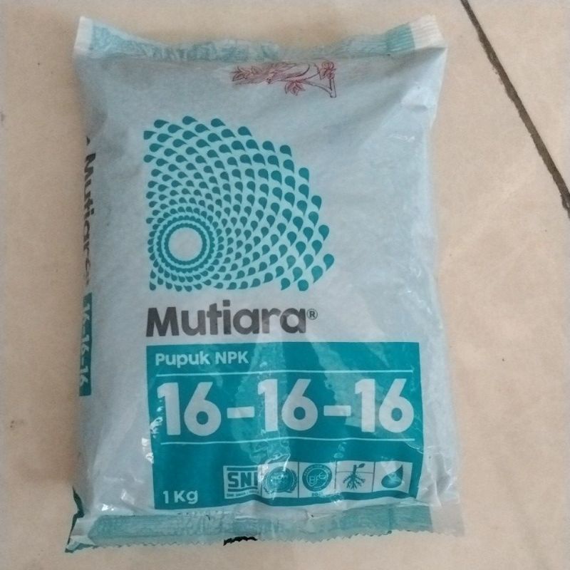 pupuk NPK mutiara 161616