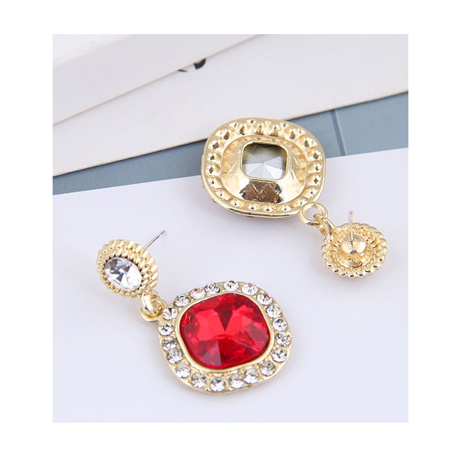 LRC Anting Tusuk Fashion Royal Stud Earrings A62058