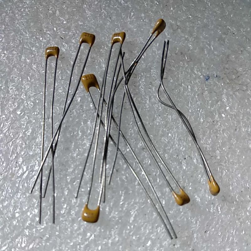 kapasitor MULTI Leyer 2 pf(20 pcs,)