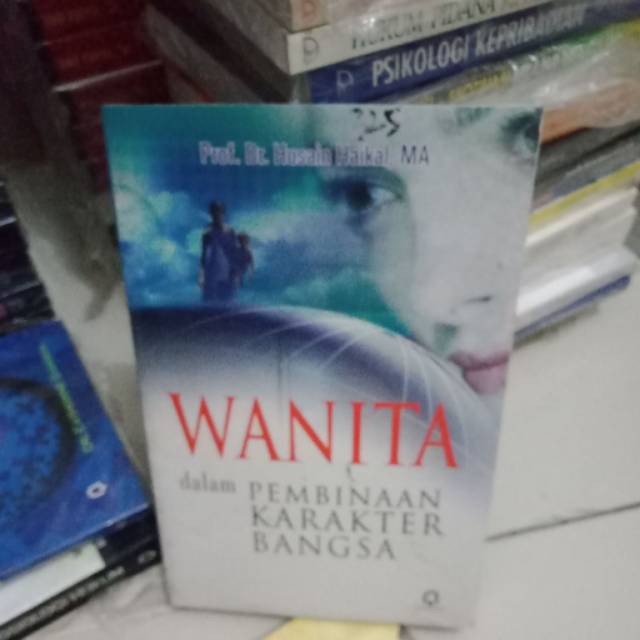 Wanita dalam pembinaan karakter bangsa