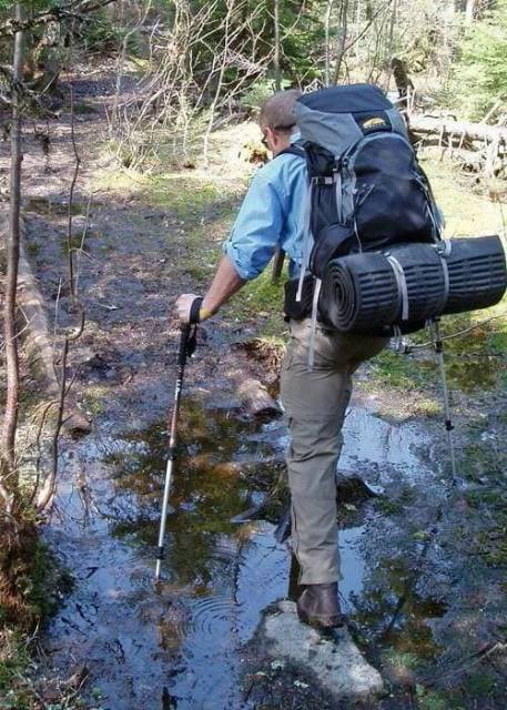 TONGKAT GUNUNG KOMPAS &amp; LAMPU - TREKKING POLE - ALAT BANTU JALAN NAIK SUMMIT