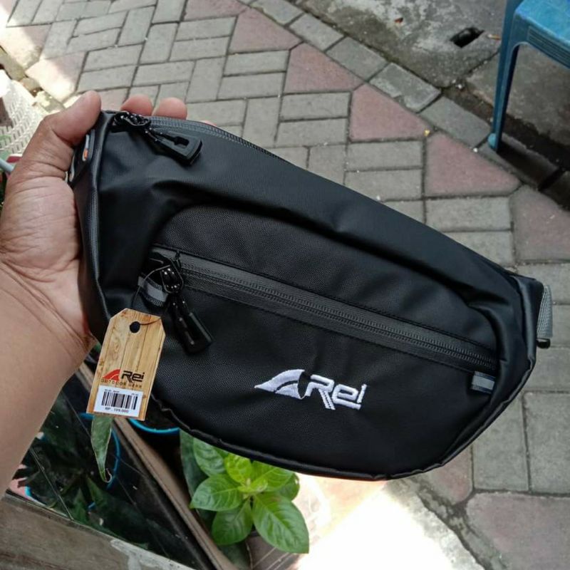 TAS SELEMPANG PRIA WATERPROOF WAIST BAG HEZEL PRIA WANITA ANTI AIR ANTI SOBEK AREI REI