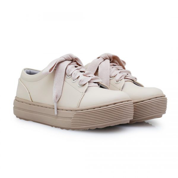 KHK by Khakikakiku Karen Cream Sneakers