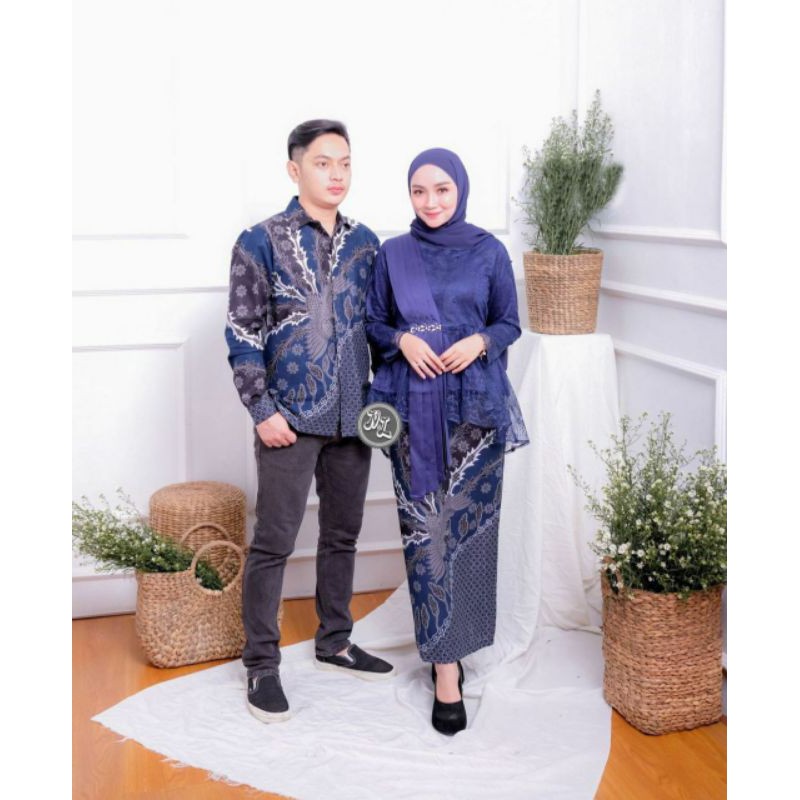 BATIK COUPLE KEBAYA AMALIA BIRU TUNANGAN LAMARAN