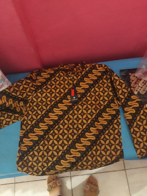 Set Batik Couple Ayah Dan Anak Motif Klasik Warna Kuning