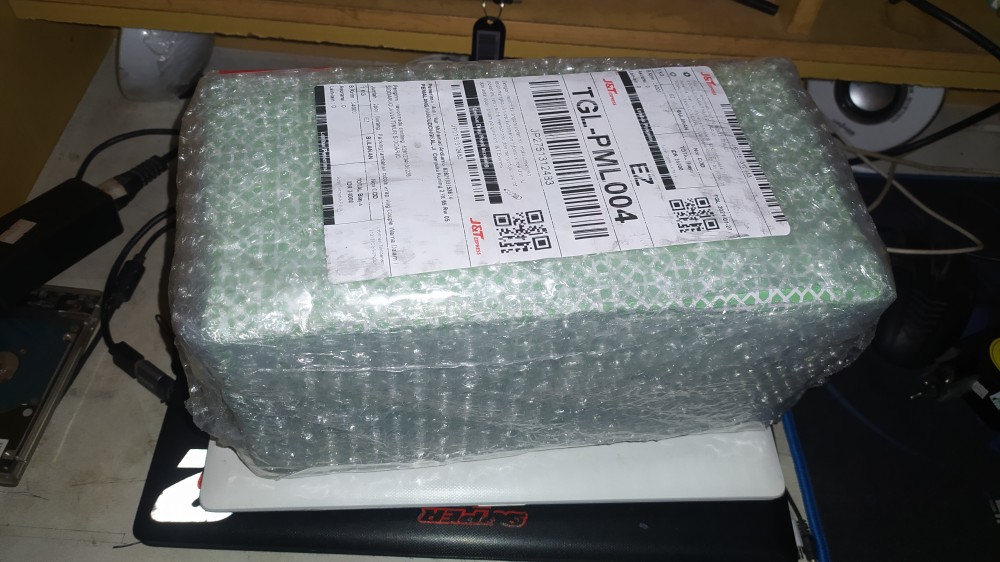 Mug Couple Warna Dalam I Custom Foto, Tulisan, Gambar, Dll