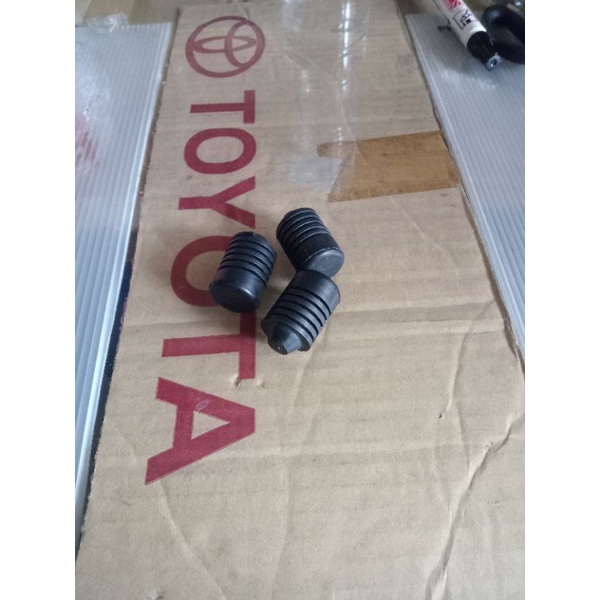 karet bantalan kap mesin