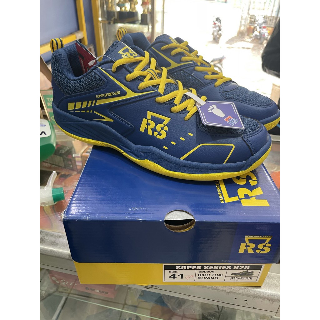 Sepatu Badminton RS Super Series 620