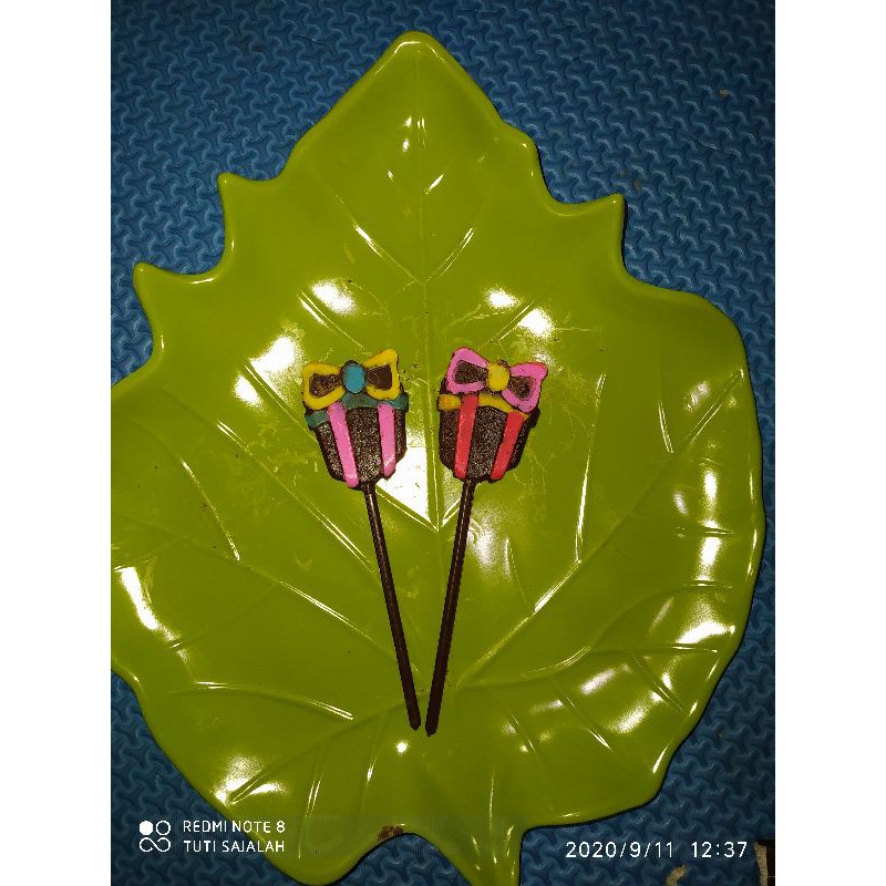 

coklatlucu/coklatmurah/coklatkarakter/coklat/coklatlolipop
