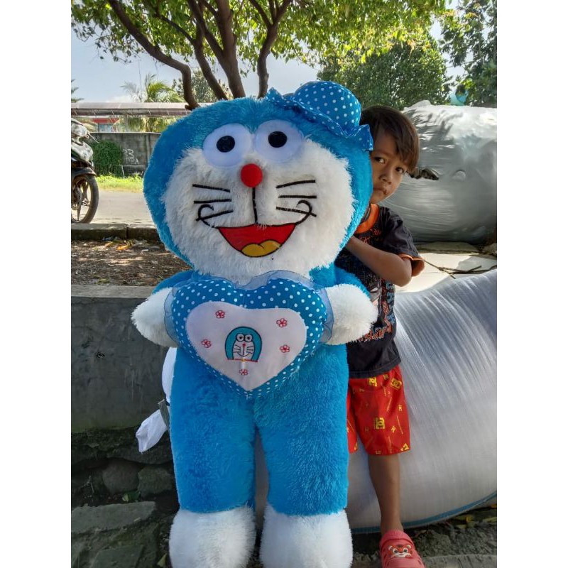 BONEKA DORAEMON LOVE MURAH
