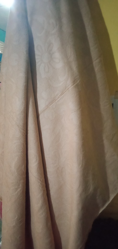 Handuk Mandi Hotel Embos Polos Multifungsi Ukuran 70 Cm X 140 Cm Cb