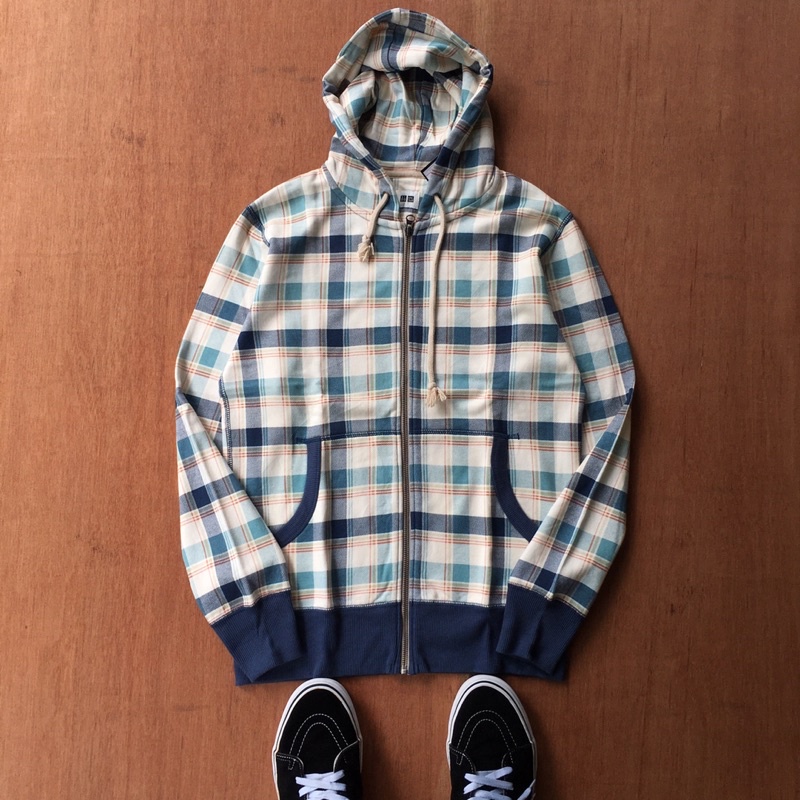 zip hoodie uniqlo motif