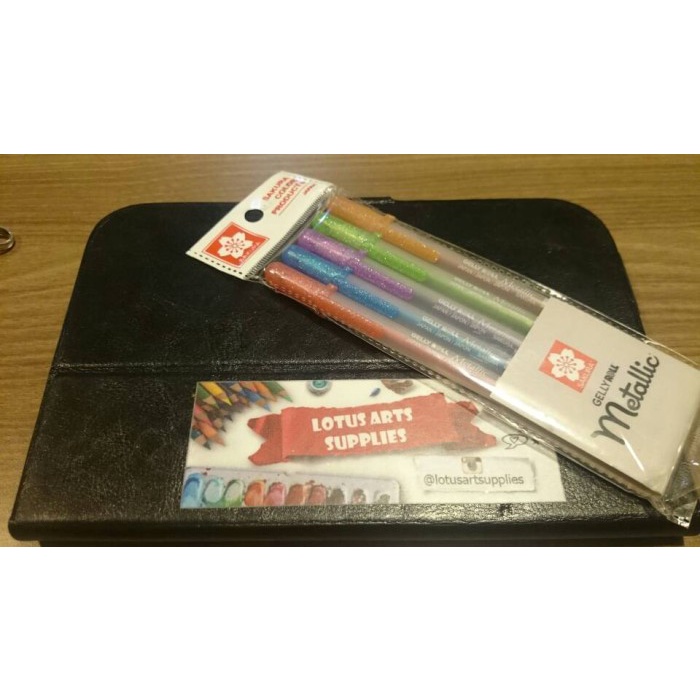 

Pendrawing- Sakura Gelly Roll Metalic Set 5 -Drawing-Pen.