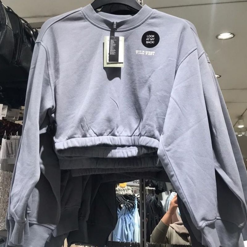 [SALE 30%] H&M SWEATER CROP BIRU WILD WEST NEW ARRIVAL