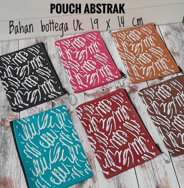 POUCH ABSTRAK BOTTEGA SERBAGUNA