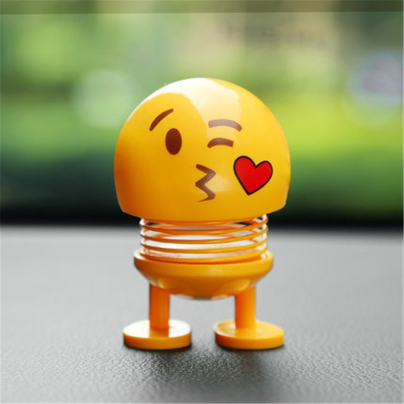 Boneka Emoji Emoticon Pajangan Dashboard Mobil Bagus Lucu / Spring Boneka Emoticon