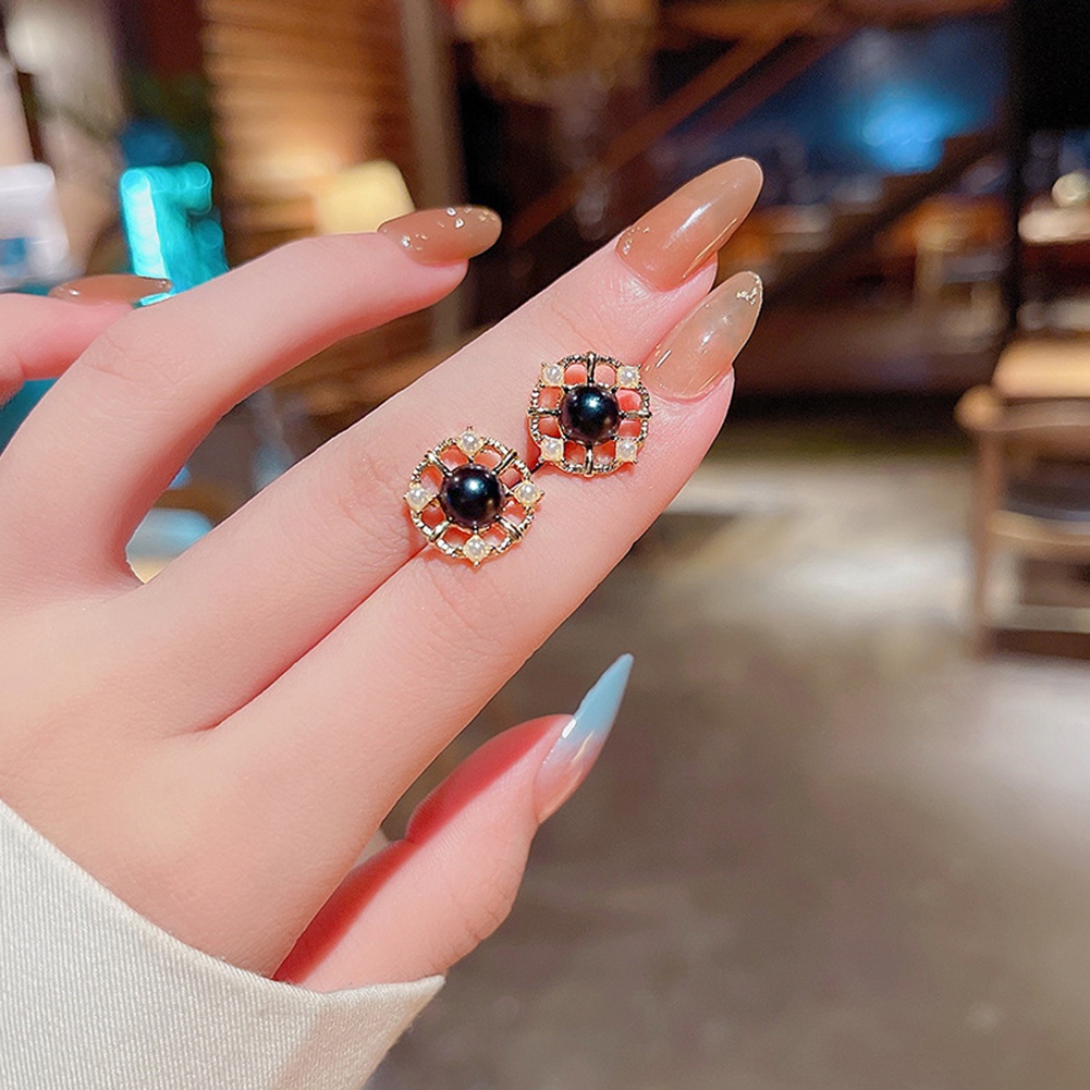 Anting Stud Desain Bunga Kupu-Kupu Hati Aksen Mutiara Gaya Elegan Untuk Wanita