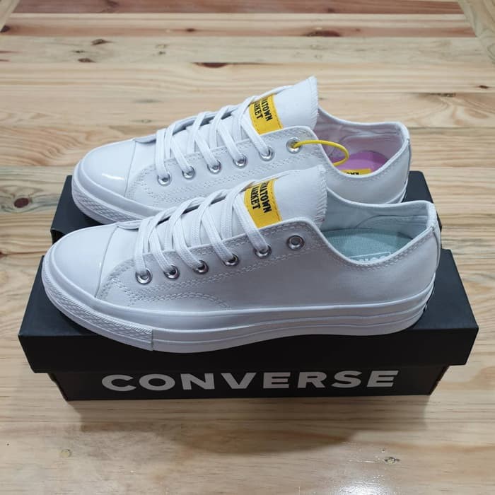 Dijual SEPATU CONVERSE 70S LOW CHINA TOWN MARKET PREMIUM ORIGINAL TERLARIS - Putih, 38 terbaik