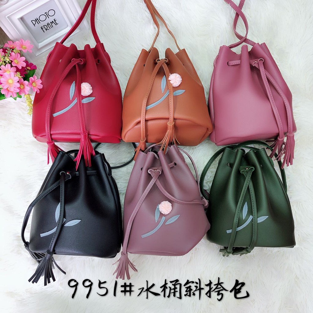 SIAP KIRIM!!! Tas Selempang Wanita / Slingbag / Bag Fashion IMPORT / Serut motif bunga 9951