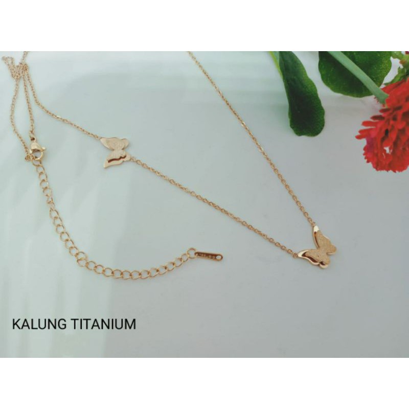 Fourfashion Kalung titanium Rantai butterfly Rosegold